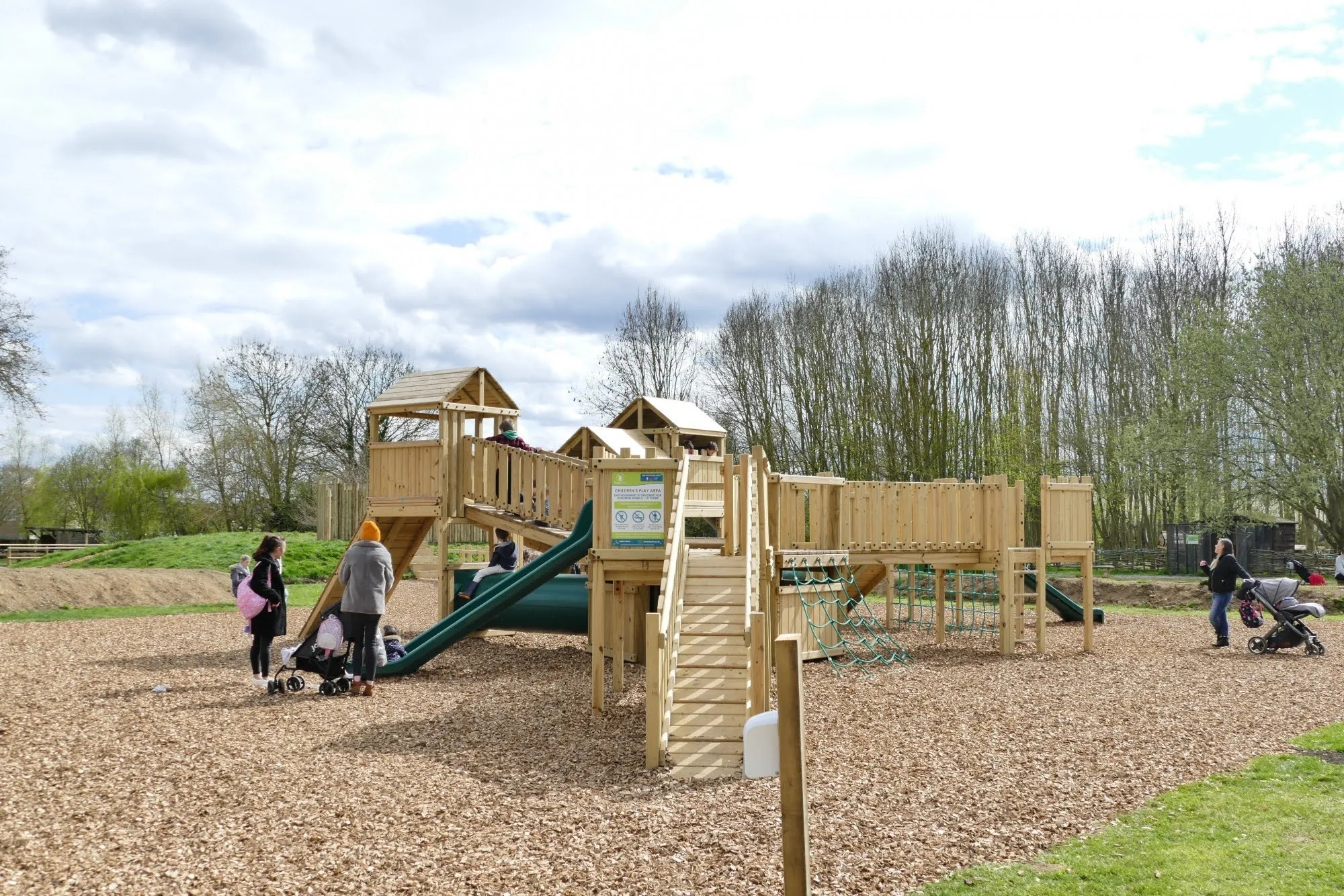 Why outdoor play is great for kids image